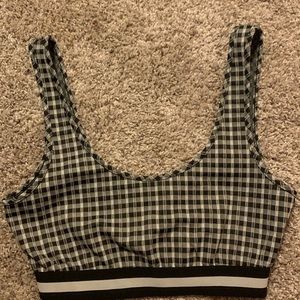 TOBI Crop Top